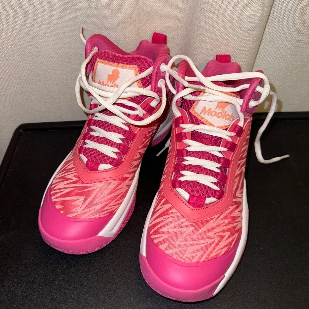 Moolah Basketball Shoes Youth Sz 5